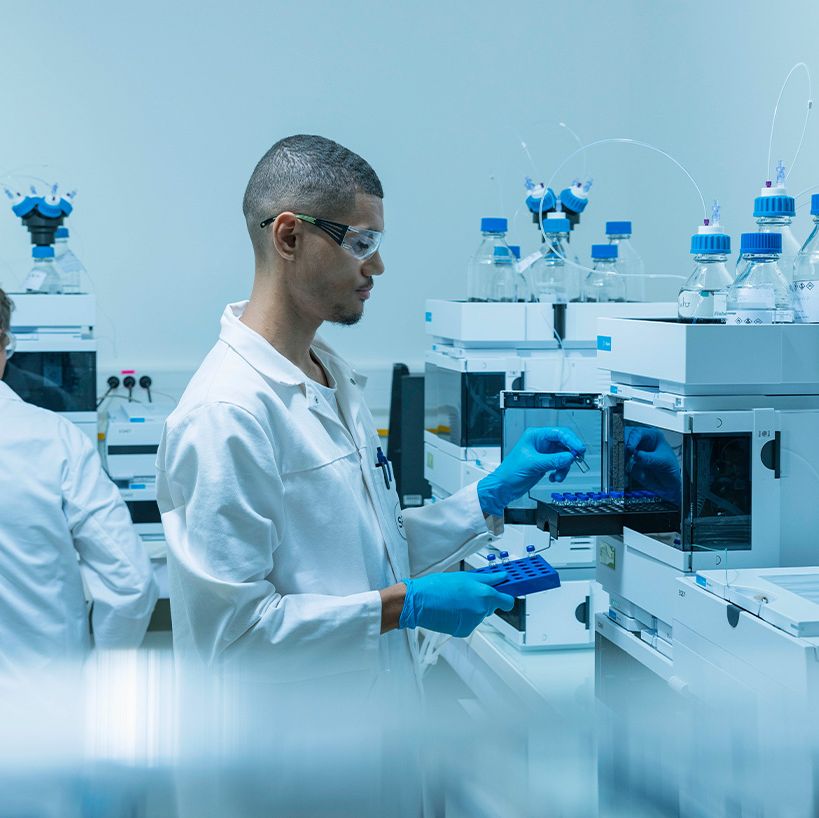 To fully utilise its potential, one must have a solid understanding of the different sectors that affect results, such as API characteristics, formulation composition, manufacturing process, and biopharmaceutical performance prediction.